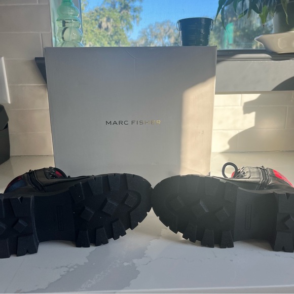 Marc Fisher Women’s Sz 9 Black Leather Buffalo Check Upper & Tongue Combat Boots - Picture 10 of 11